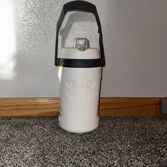 Under Armor White Insulated Water Bottle - Picture 1 of 6